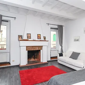  Apartment Gorgeous Trastevere Loft On The River Italy