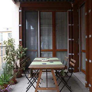 Terrace Close To Metro Station Apartment