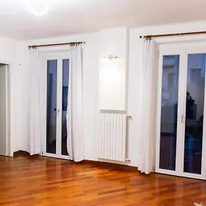 Sweet House Corso Genova Apartment