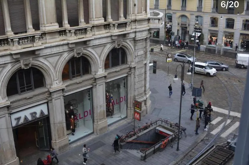 Apartament Trilocale In Piazza Duomo Mediolan