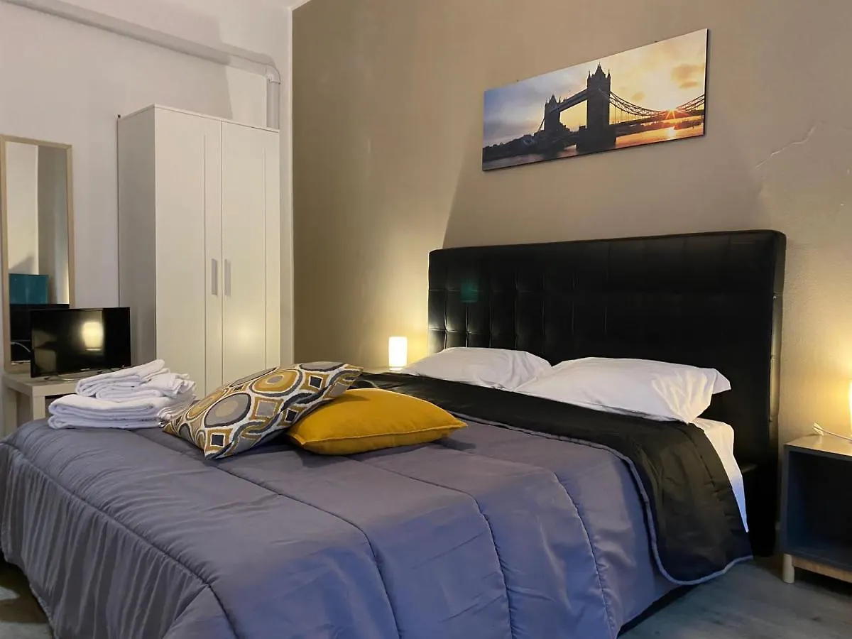 Trilocale In Piazza Duomo Apartment Milan 0*,